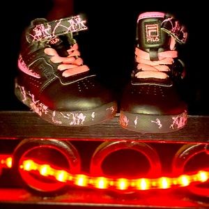 ADORABLE Toddler FILA Sneakers!